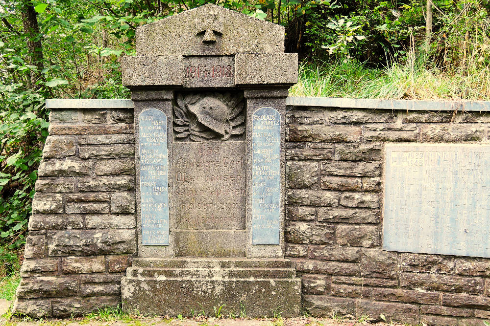 Monument Oorlogsslachtoffers Oberhausen-Schleiden #1