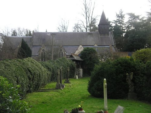 Oorlogsgraven van het Gemenebest St. John the Baptist Churchyard Extension