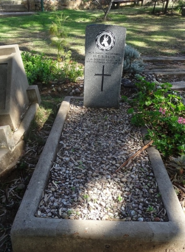 Commonwealth War Grave St. Peters Cemetery