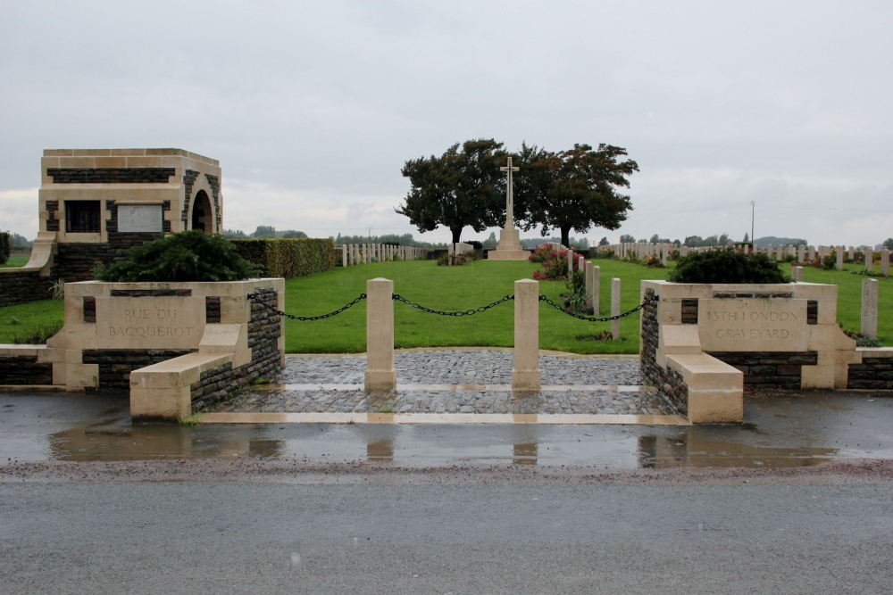 Commonwealth War Cemetery Rue-du-Bacquerot (13th London)