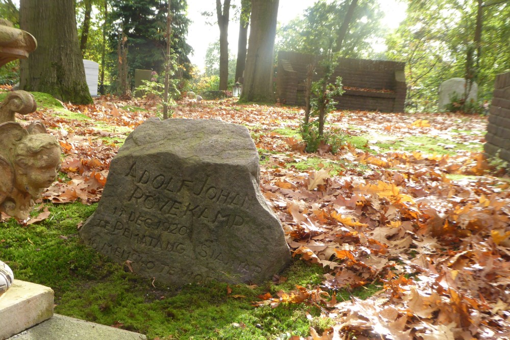 Dutch War Graves Municipal Cemetery Blaricum #1