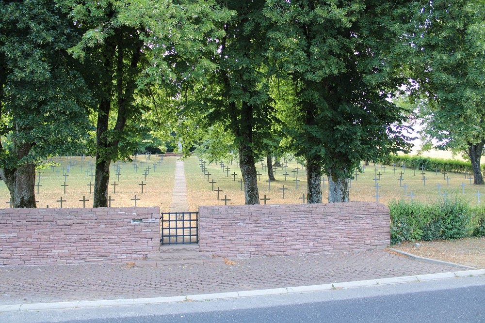 Duitse Oorlogsbegraafplaats Ville-devant-Chaumont #3
