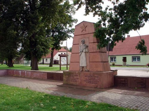 Mass Grave Soviet Soldiers Platkow #1