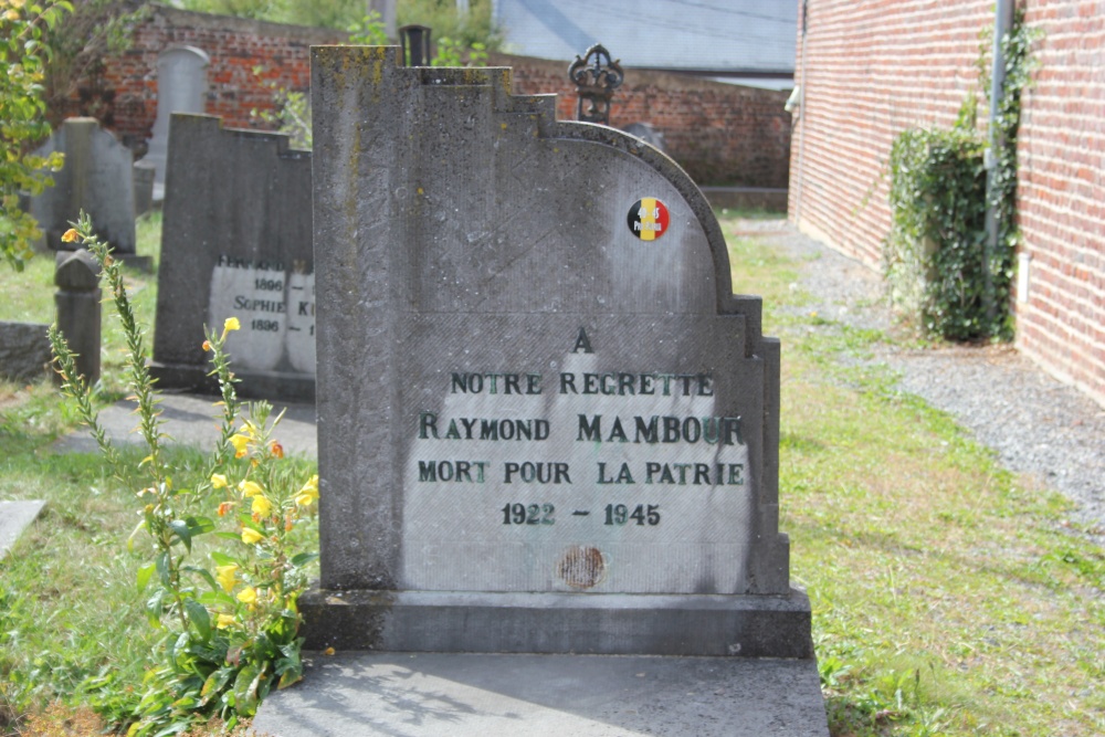 Belgian War Graves Couture-Saint-Germain Churchyard #3