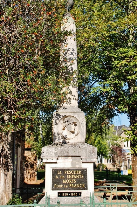 War Memorial Le Pescher #1