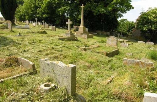 Oorlogsgraven van het Gemenebest St Laurence Churchyard #1