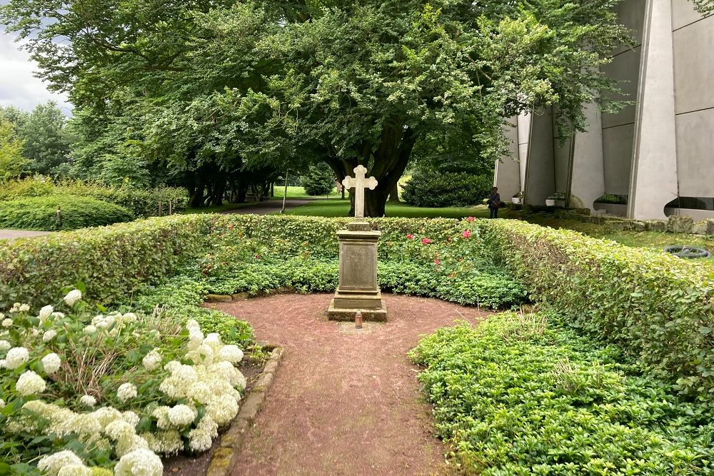 French Monument