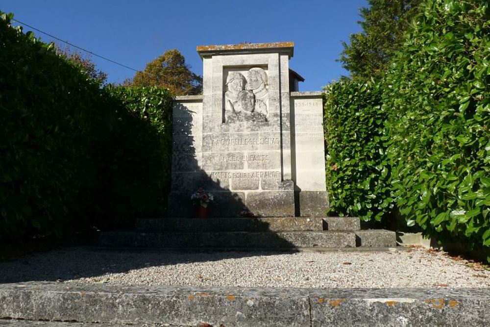 Oorlogsmonument La Chapelle-Grsignac #1