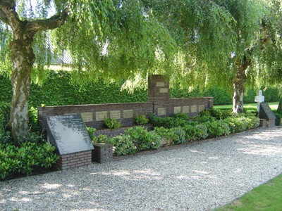 War Memorial ‘s-Gravendeel #3