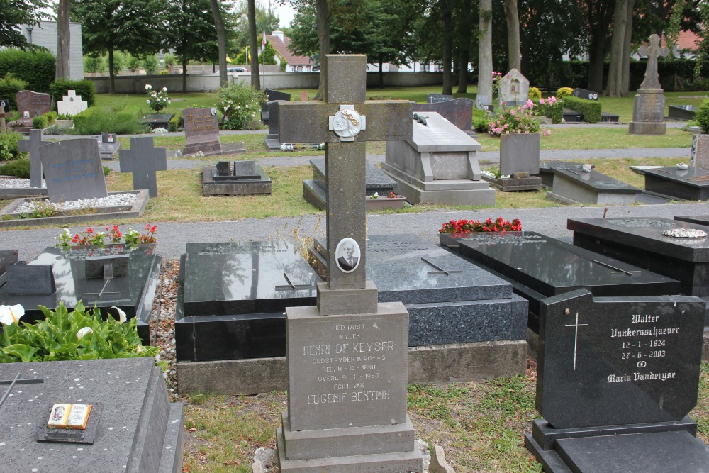 Belgian Graves Veterans Oostkerke #4
