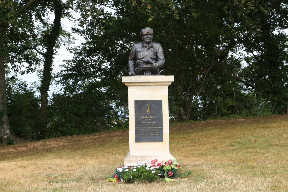 Bust of General Stanisław Maczek #1
