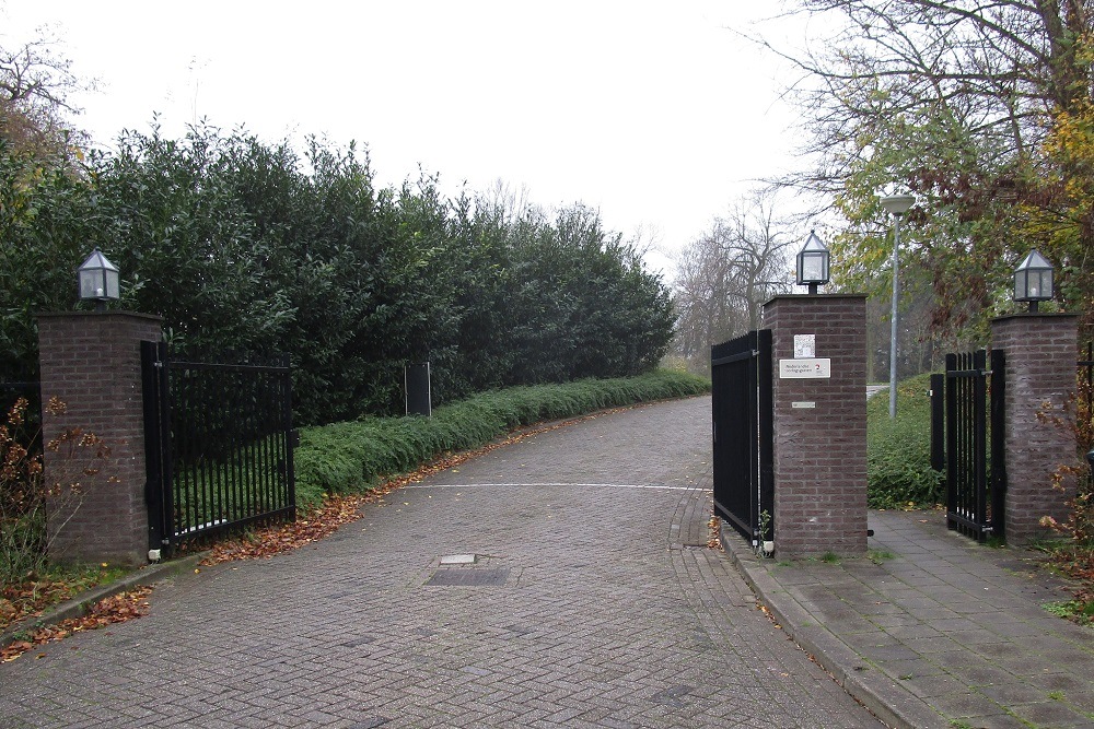 Dutch War Graves Schiedam #3