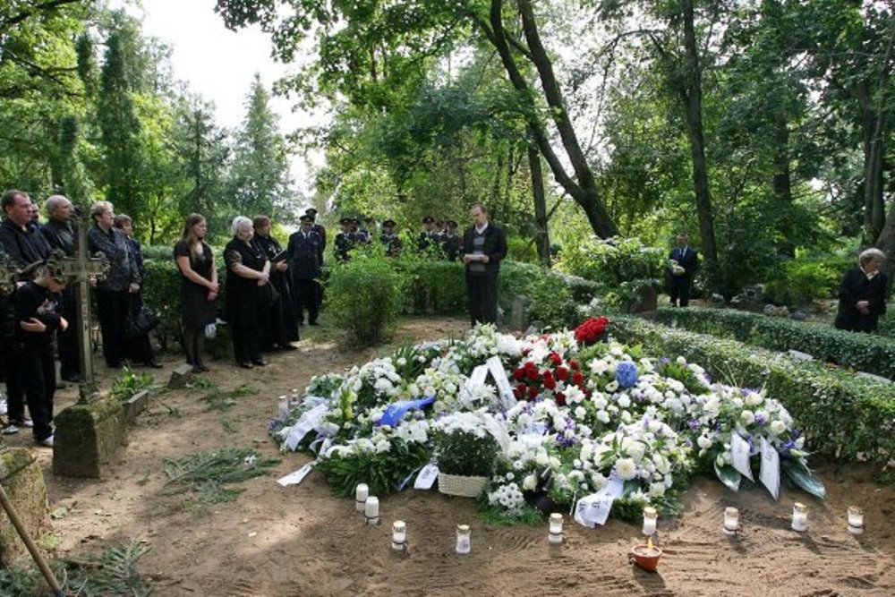 Estonian War Grave Trma Cemetery #1