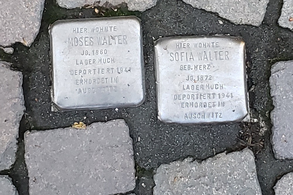 Stolpersteine Holzgasse 56 #1