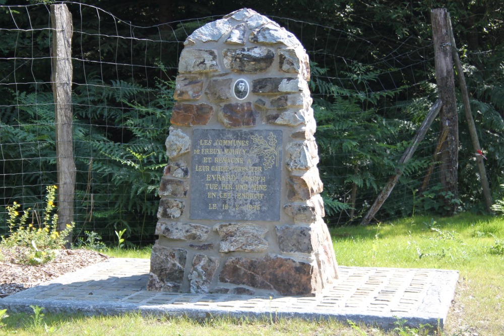 Monument Joseph Evrard #2