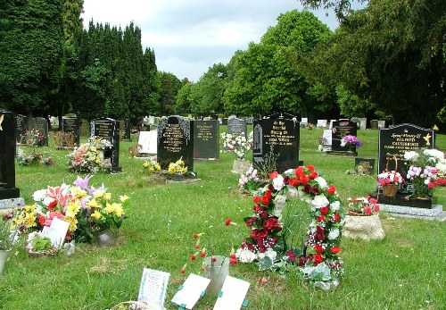 Commonwealth War Graves Langold Cemetery