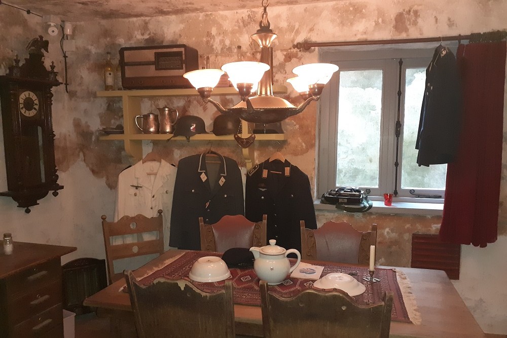 German Radarposition Tiger - Bunker Officers' Quarters #3