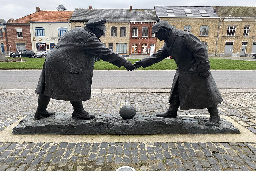 Monument Christmas Truce Mesen #2