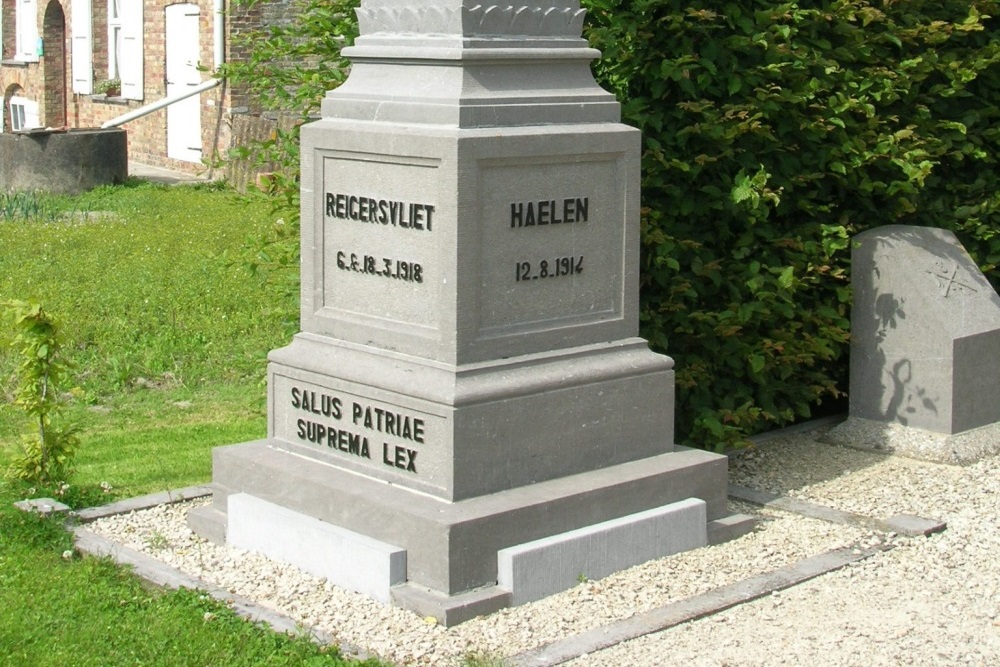 Monument 5e Regiment Lansiers #3