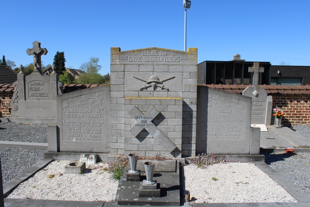 Oorlogsmonument Begraafplaats Vreren