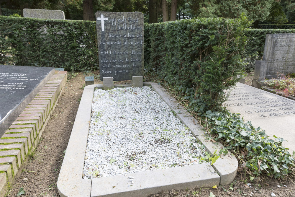 Nederlandse Oorlogsgraven Begraafplaats Noord en Zuid Oosterbeek #4