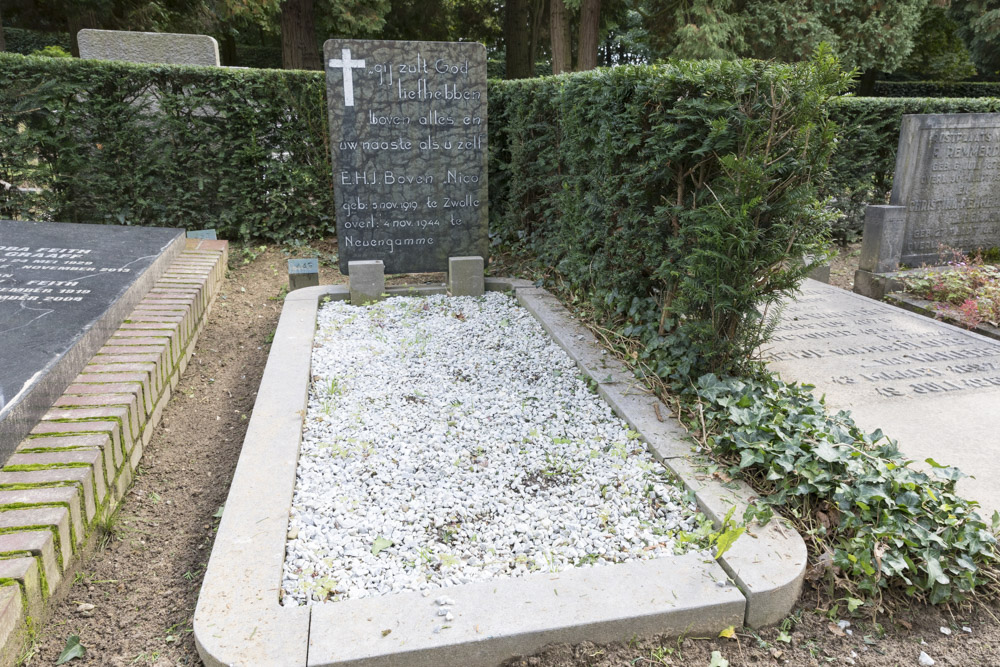 Dutch War Graves Municipal Cemetery North and South Oosterbeek #4