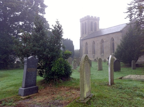 Oorlogsgraf van het Gemenebest All Saints Churchyard