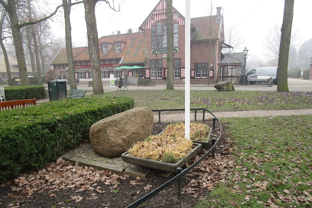 Oorlogsmonument Haarzuilens #2