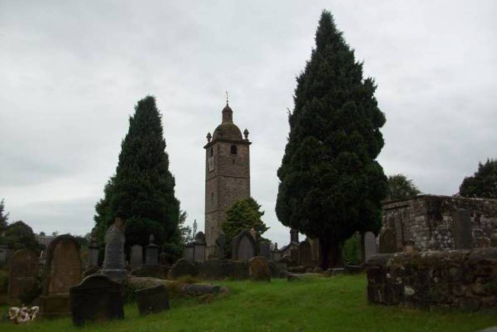 Commonwealth War Graves St. Ninians Old Churchyard