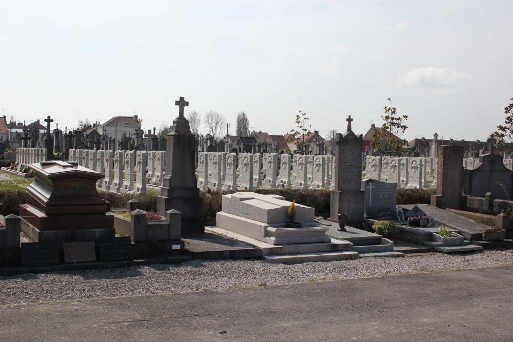 Franse Oorlogsgraven Zuidelijke Begraafplaats Calais #5