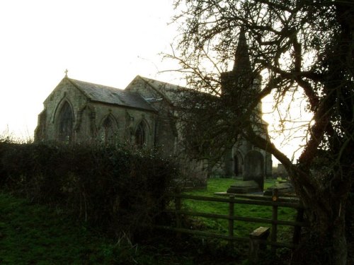 Oorlogsgraven van het Gemenebest All Saints Churchyard