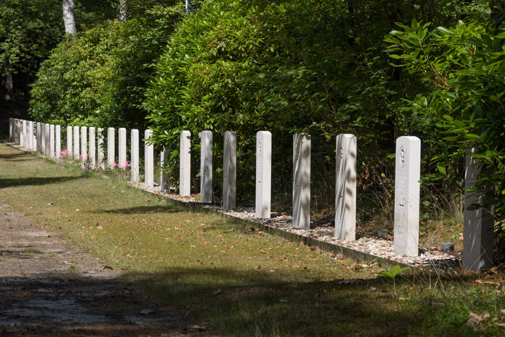 Oorlogsgraven van het Gemenebest Algemene Begraafplaats Heidehof Ugchelen #3