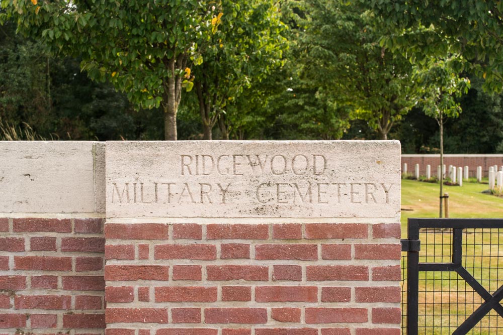 Commonwealth War Cemetery Ridge Wood #1