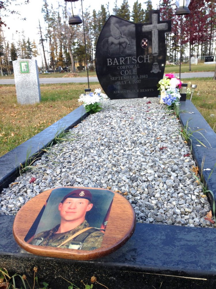 Canadees Oorlogsgraf Whitecourt Cemetery #1