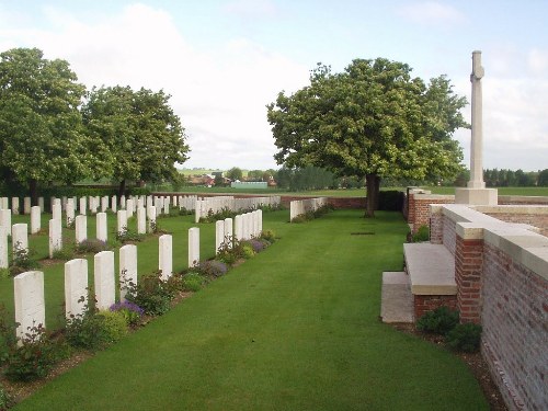 Commonwealth War Graves Henin Extension