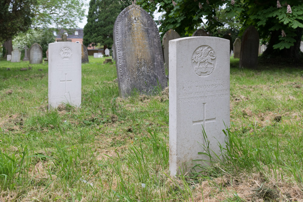 Commonwealth War Graves St. Peter Churchyard #5