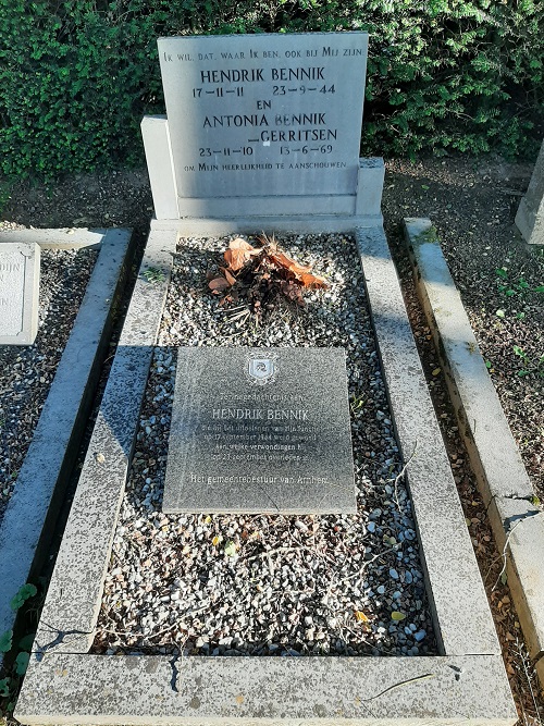 Nederlandse Oorlogsgraven Algemene Begraafplaats Moscowa Arnhem #5