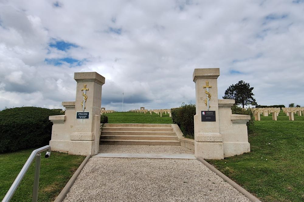 Franse Oorlogsbegraafplaats Rethel #3