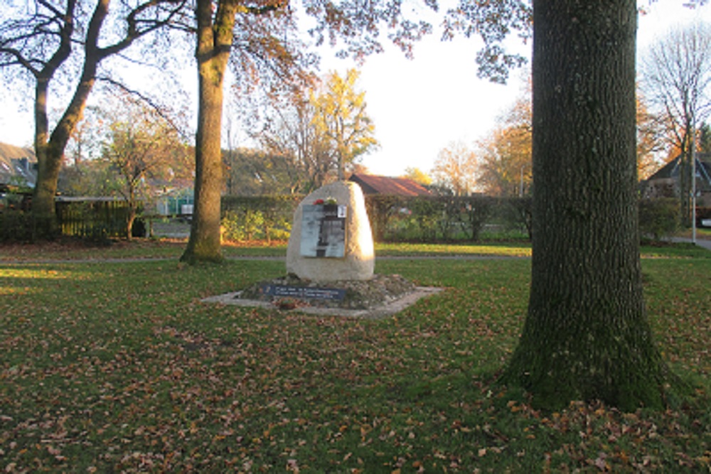 Monument 1e Poolse Pantserdivisie Emmen #5