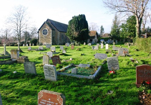 Oorlogsgraven van het Gemenebest St Peter Churchyard