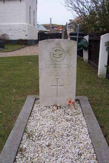 Commonwealth War Grave Churchyard Callantsoog #3