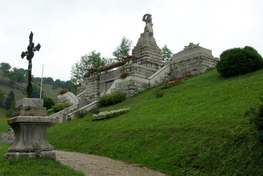War Memorial La Cluse-et-Mijoux