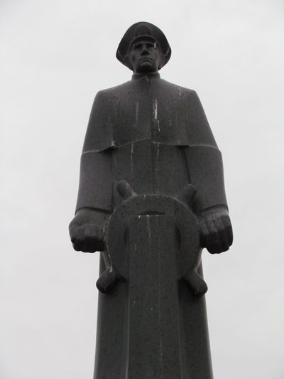 Monument Shetlands-Larsen Bergen #3