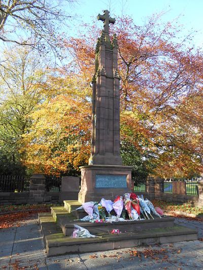 Oorlogsmonument Northwich #1