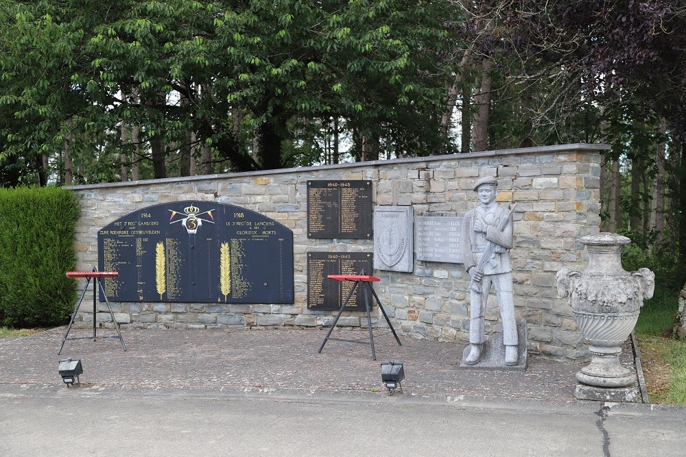Monument 3e Reg. Lanciers Kamp Koning Albert #1