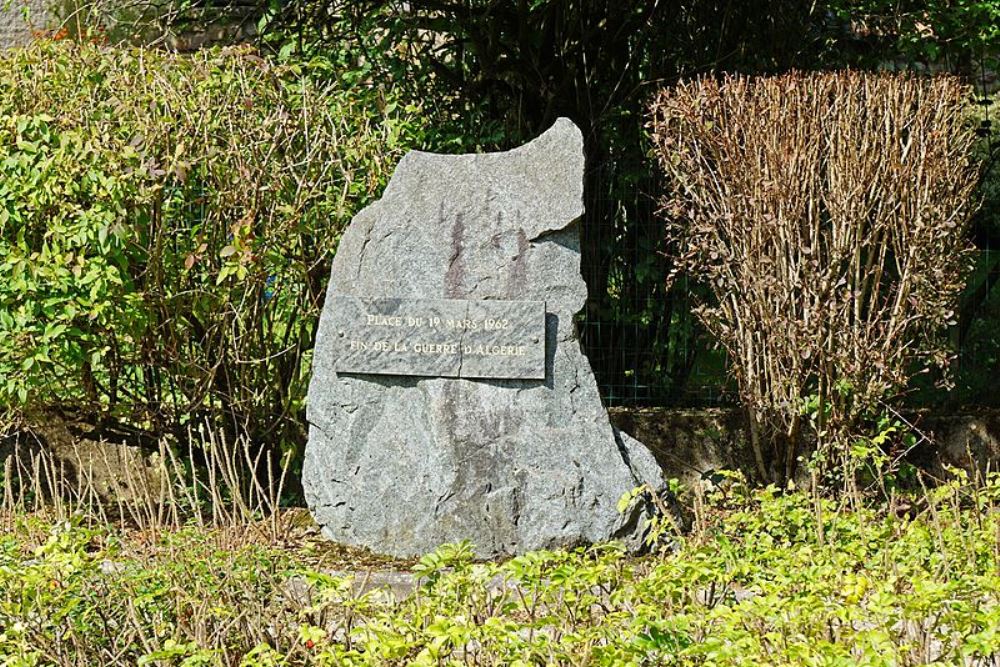 Memorial End of Algerian War Chagey #1