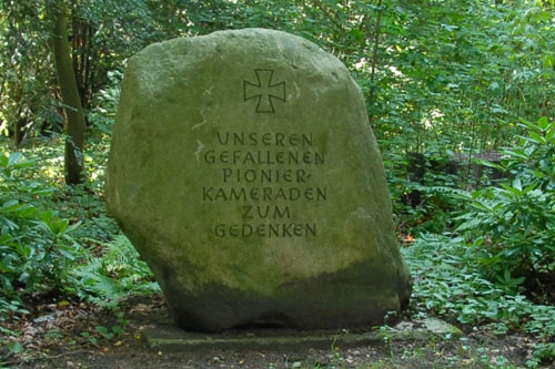 Oorlogsmonument Pionier-Divisie Lbeck #2