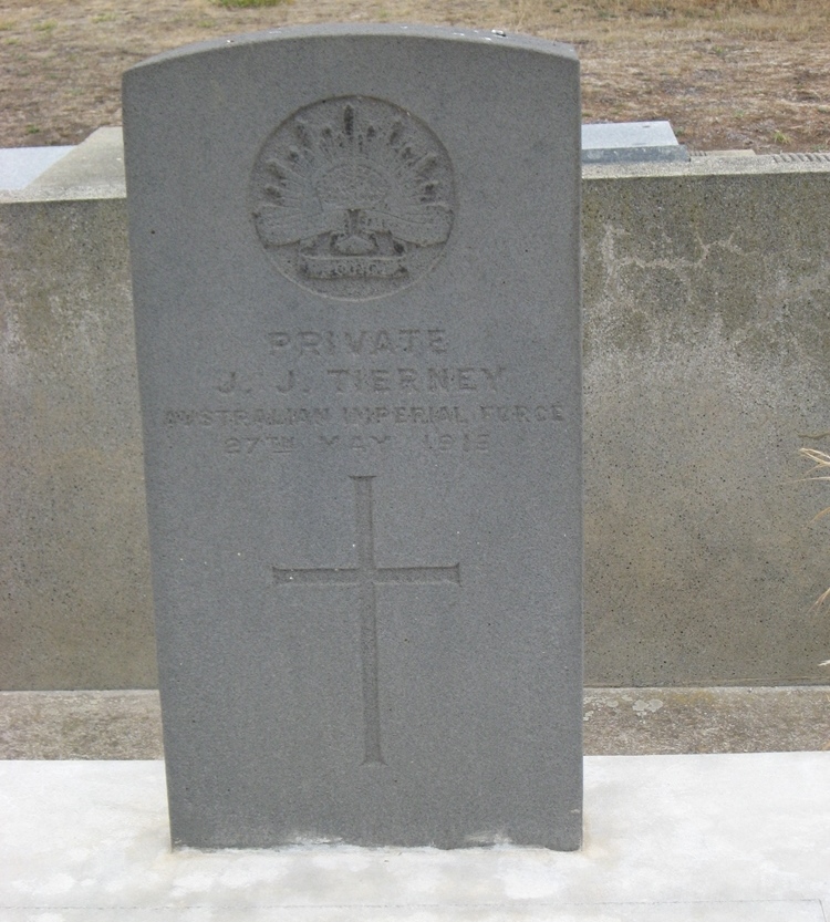 Commonwealth War Grave Cressy Cemetery