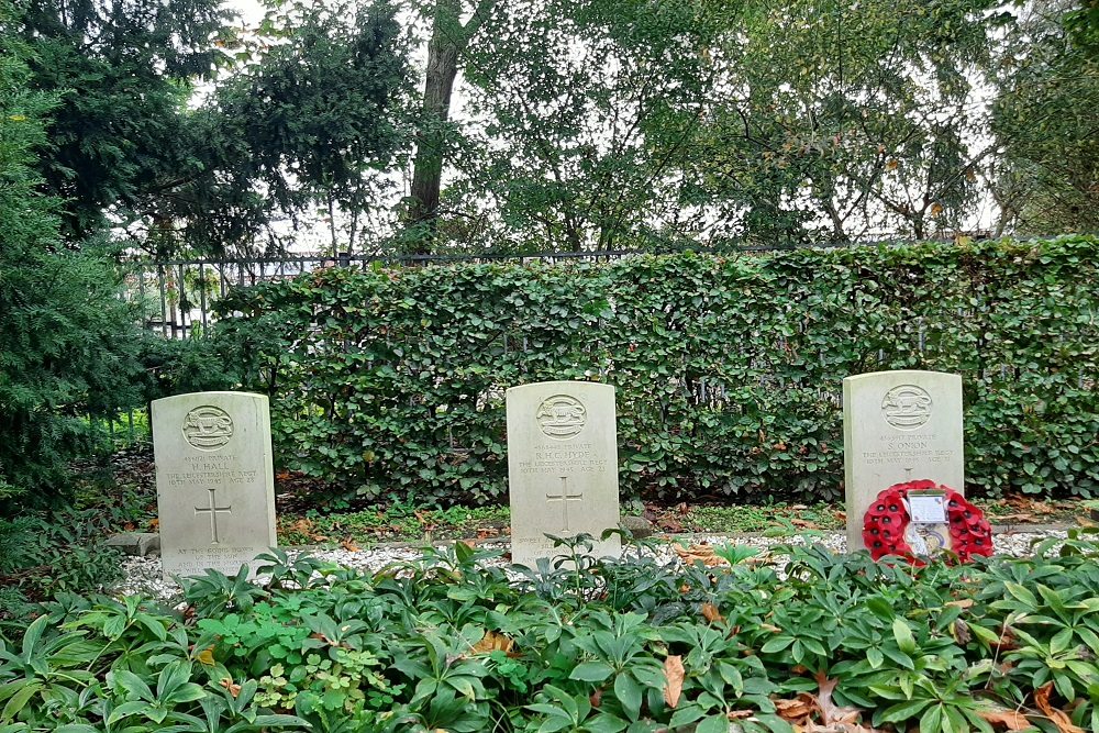 Oorlogsgraven van het Gemenebest Hilversum #2