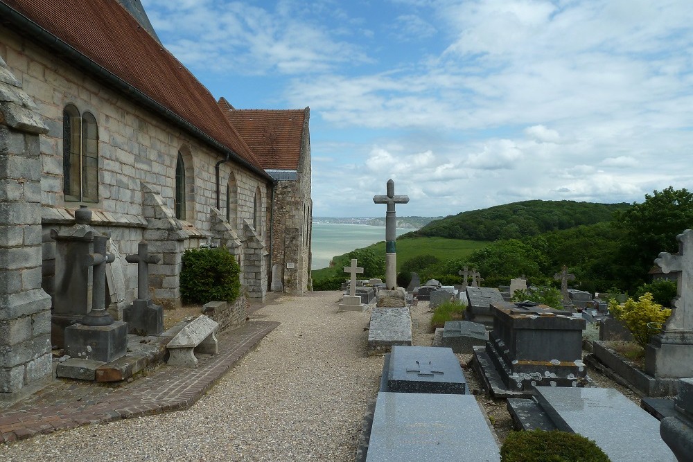 Commonwealth War Grave Varengeville-sur-Mer #3
